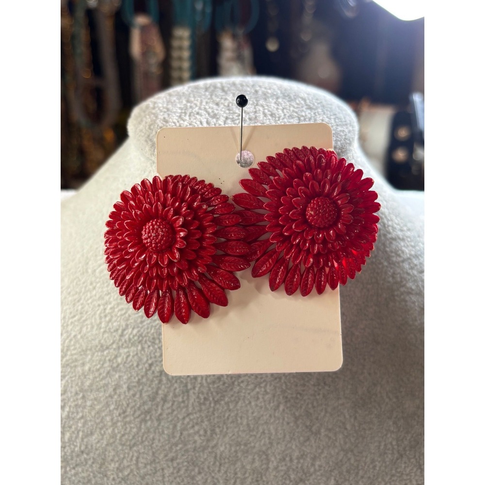 #11  Vintage Flower Clip-on Earrings